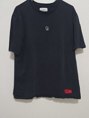 CHNGE‎ Men's Black Short-Sleeve Tee with Red Patch and White Logo XL